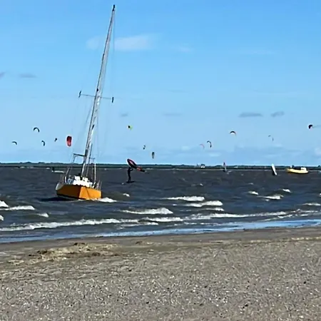 Plazowa 6 * Рева