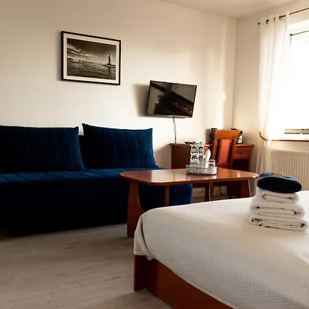 Plazowa 6 Проживание в семье Рева