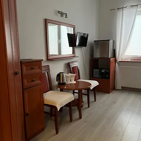 Plazowa 6 Проживание в семье